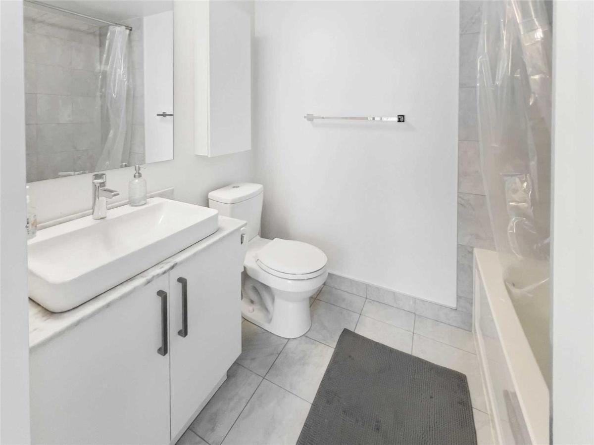 Luxury Condo In The Heart Of Toronto - Next To Scotiabank Arena Luaran gambar